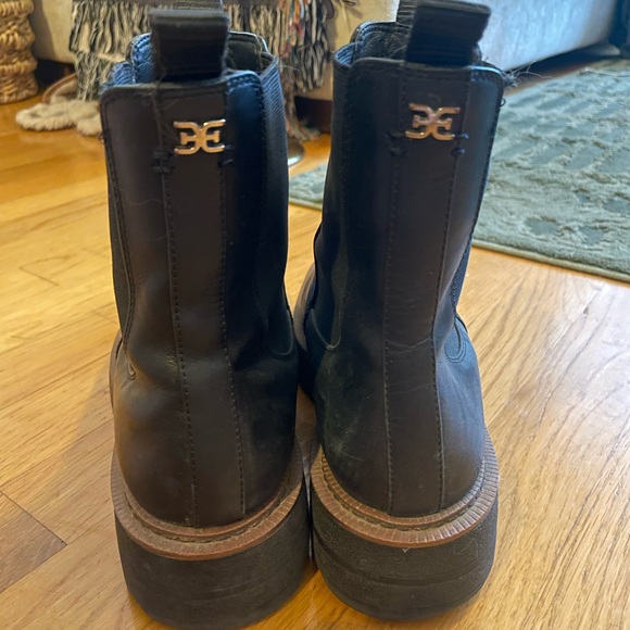 Sam Edelman Laguna Chelsea Boot - Picture 5 of 7